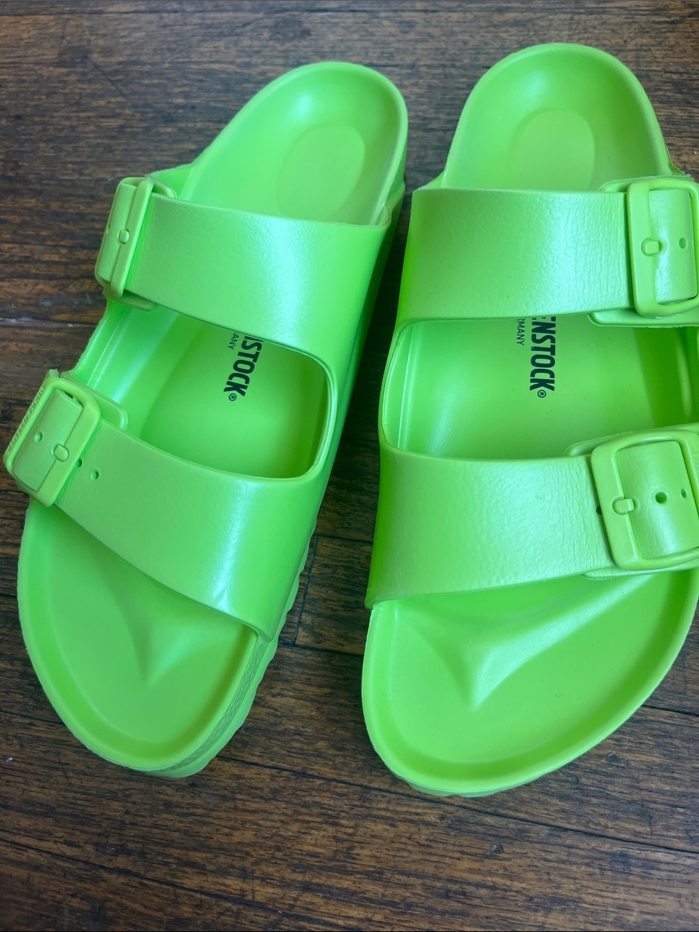 Birkenstock Kids Arizona EVA Sandals in Neon Lime